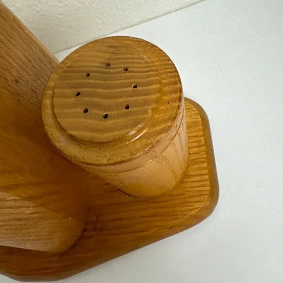 Vintage MCM Wooden Napkin Holder Salt & Pepper Shakers Farmhouse Cottege - Picture 9 of 15